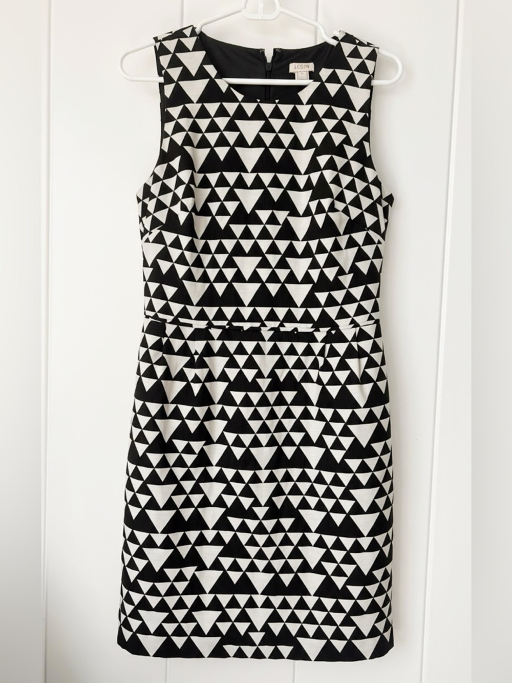 J. Crew Black and Cream Label Detail